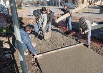 Avanzan los trabajos de reacondicionamiento en la Plaza Mitre