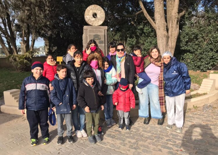 Chicos de Cruz del Sur visitaron el Molino harinero Morixe