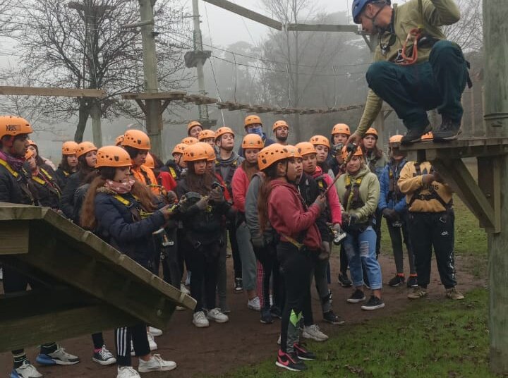 Los chicos del programa Envión disfrutaron del parque Aéreo