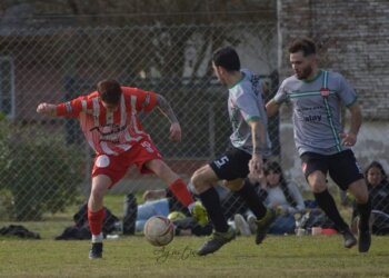 Alumni le ganó a San Jorge en Reserva y 1ra división, en la 2da recibe a Juventud
