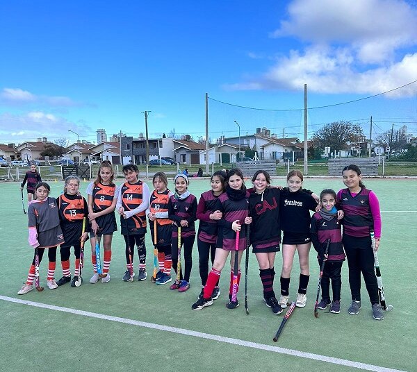 El Sub 8 y el Sub 10 de Indias Hockey participaron de un Encuentro en Necochea