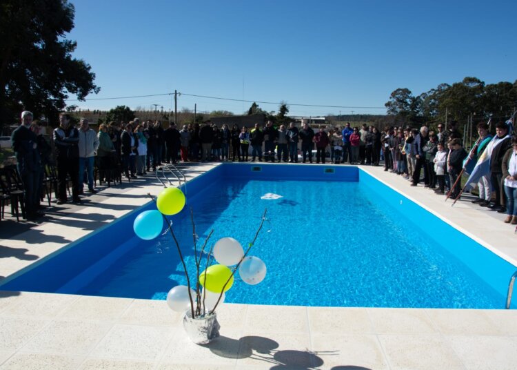 Quedó inaugurada la primera etapa de la obra de reacondicionamiento de la pileta del CEF 115
