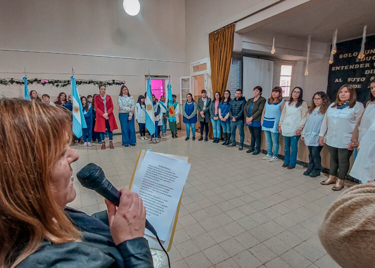 Se realizó el acto oficial por el «Día del Maestro»
