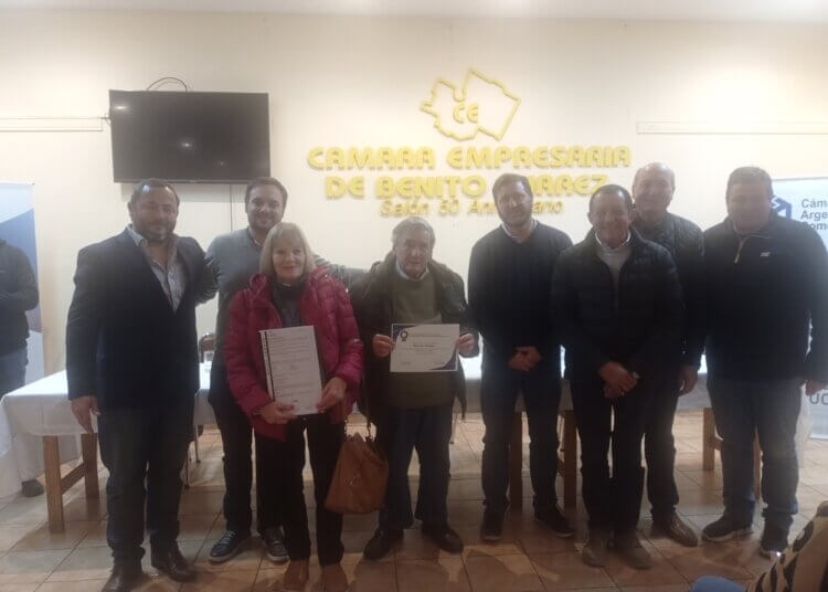 En el día de la Industria se entregaron los reconocimientos al Micro Empresario Emprendedor