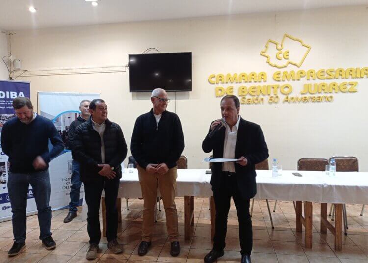 En el día de la Industria se entregaron los reconocimientos al Micro Empresario Emprendedor