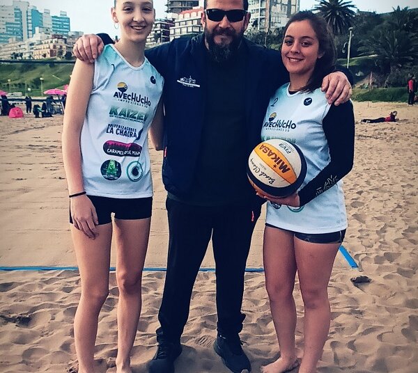 Primera medalla para Juárez, Brisa Robledo en Natación PCD se quedó con el podio