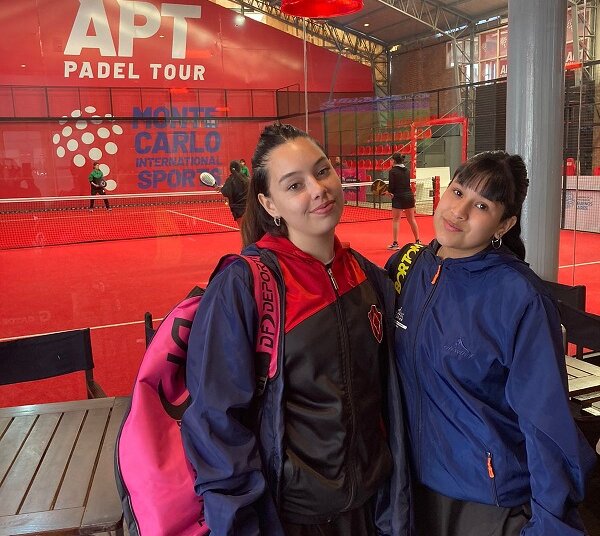 Primera medalla para Juárez, Brisa Robledo en Natación PCD se quedó con el podio