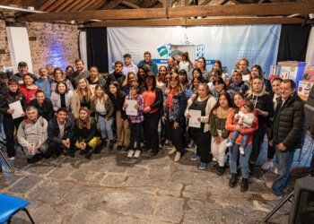 A través de un programa nacional, se realizó la entrega de maquinarias, herramientas y materiales