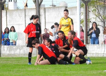 Por segunda vez en el año: Juarense- Argentino desde las 15.30 hs en el Lafón