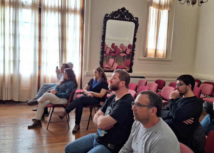 Se presentó el proyecto para el entubamiento del canal lindero a la ruta provincial 74