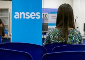 Bono para trabajadores informales: el Gobierno estableció las condiciones para cobrarlo