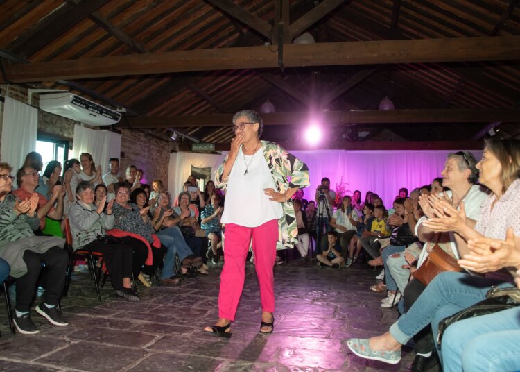 Modelos de Vida, se encendieron las luces, y todos brillaron llenos de vida