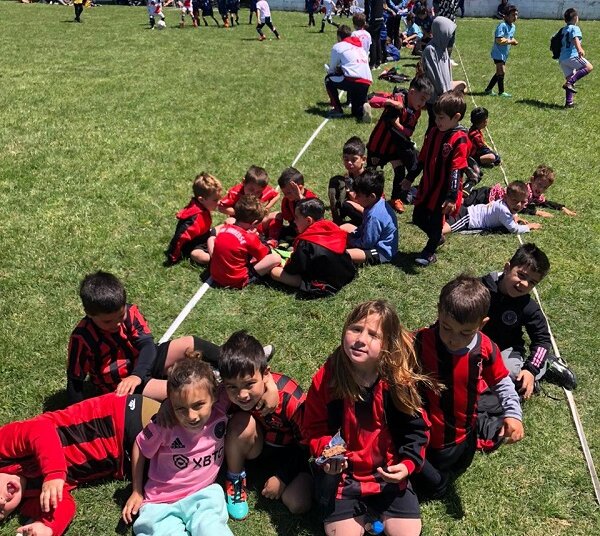 Juarense realizó el Encuentro Regional de Escuelitas de Baby Fútbol