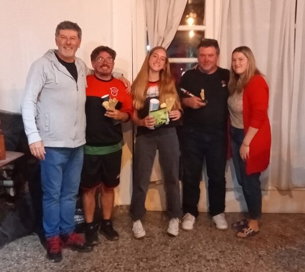 Badminton: se realizó la cena de cierre y se entregaron los premios a los campeones
