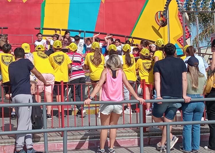 Los chicos de sexto año de la escuela 1 viajaron a Buenos Aires