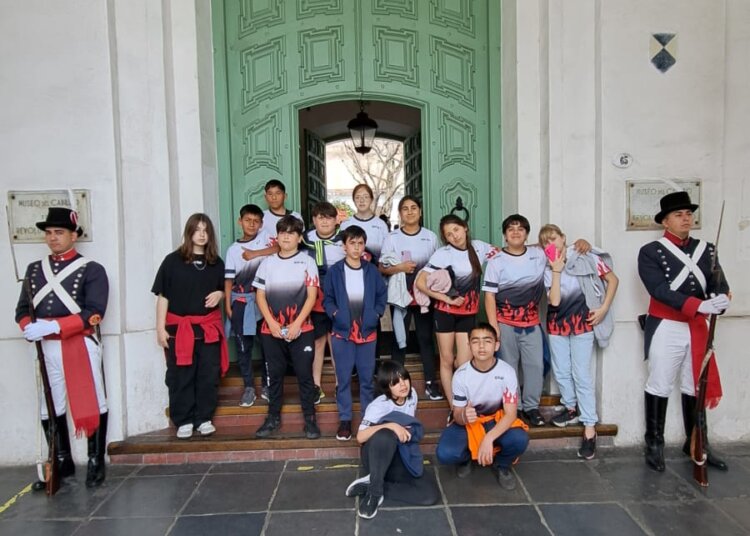 Los chicos de sexto año de la escuela 1 viajaron a Buenos Aires
