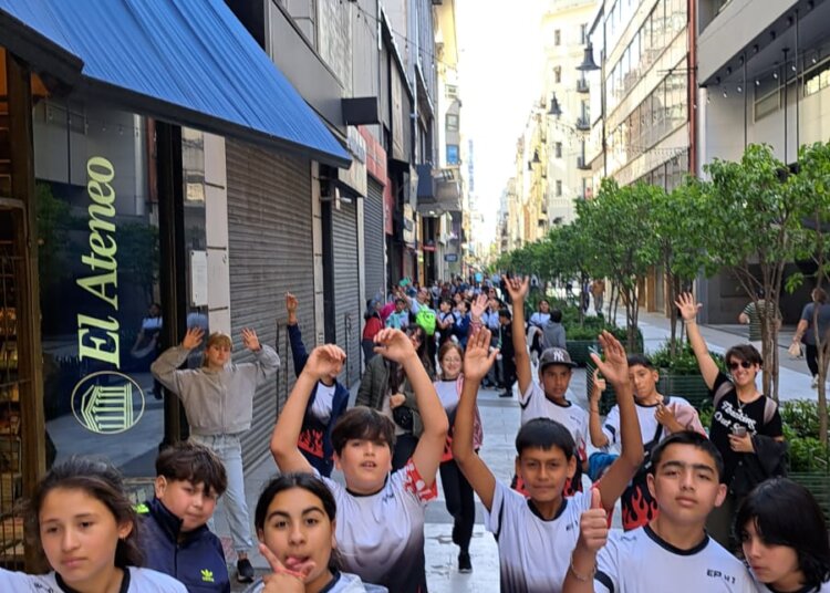 Los chicos de sexto año de la escuela 1 viajaron a Buenos Aires