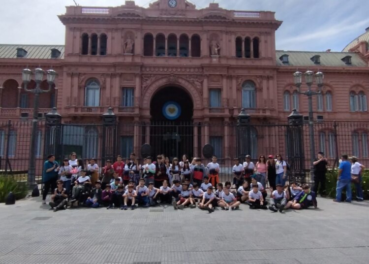 Los chicos de sexto año de la escuela 1 viajaron a Buenos Aires