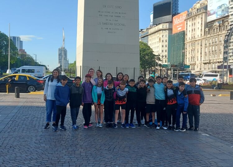Los chicos de sexto año de la escuela 1 viajaron a Buenos Aires