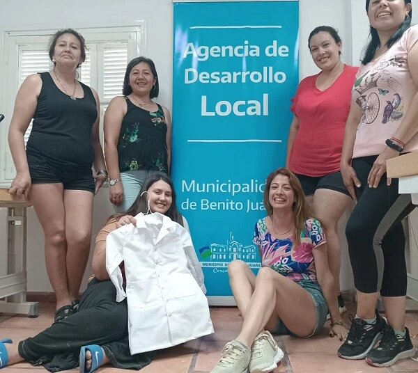 Capacitación en Moldería y Costura para el Proyecto Textil Manos de Barker