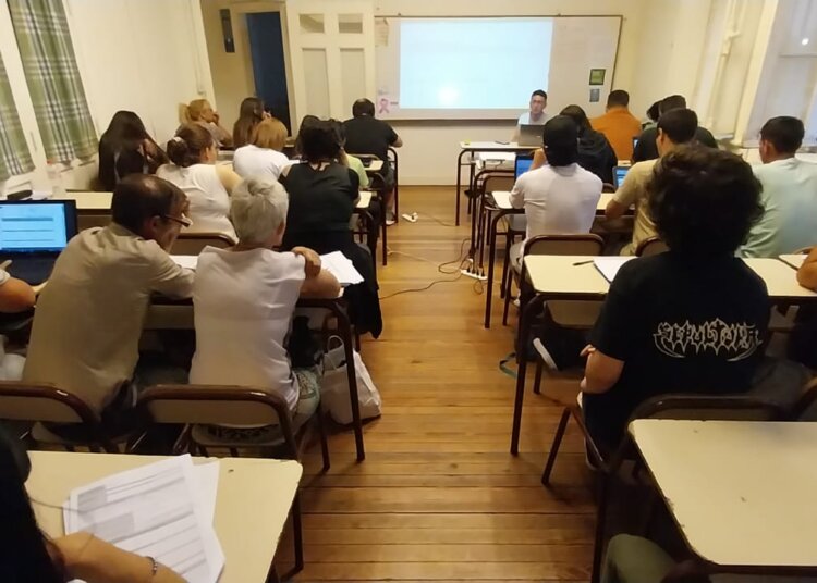 Continua el curso de Gestión Empresarial