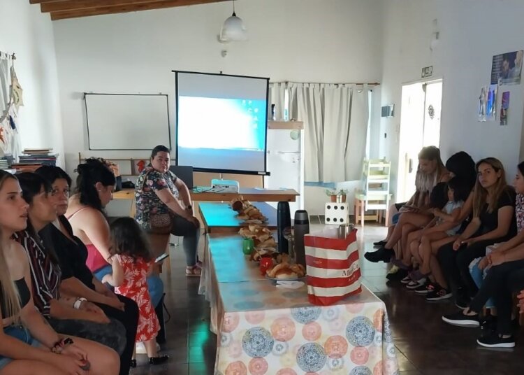 Se realizó el acto de cierre del entrenamiento laboral del Barrio Villa Riel y El So
