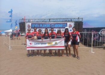 El femenino de Onas Rugby campeón del Seven en Claromecó