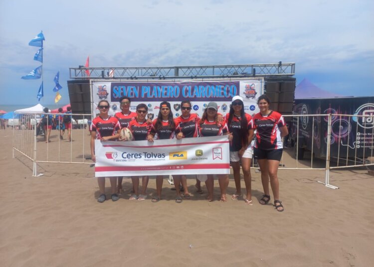 El femenino de Onas Rugby campeón del Seven en Claromecó
