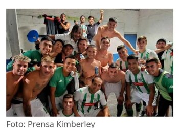 Kimberley pegó en los momentos justos. Bacigalupe marcó un gol de penal