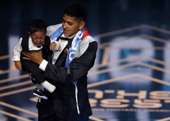 Toto Iñíguez, el hincha de Colón que ganó el premio FIFA The Best al mejor fanático del año