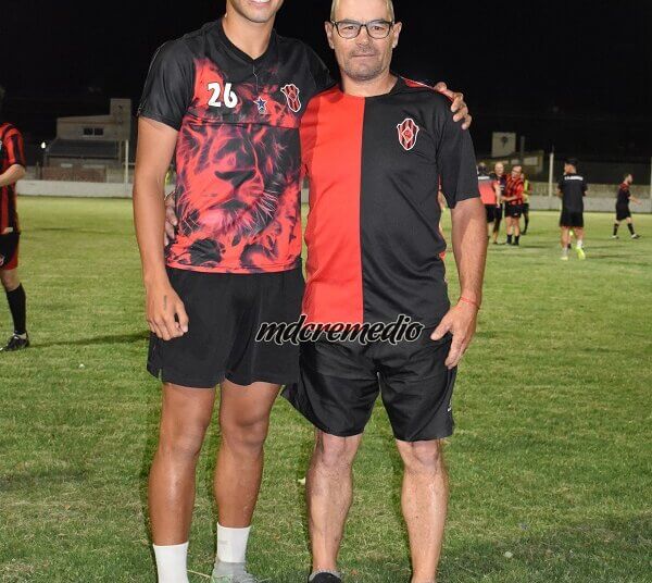 Juarense sigue de festejo, anoche se jugaron los partidos homenajes