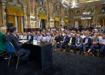 Kicillof: “No vamos a claudicar en la defensa de los intereses de nuestro pueblo: los recursos que nos quitó Milei no están en discusión, tienen que devolverlos”