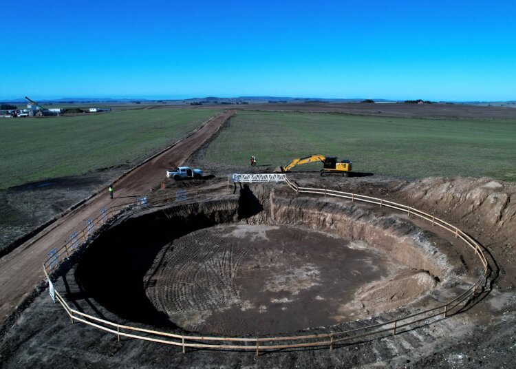 Continúa avanzando la obra del Parque Eólico «La Elbita» de Genneia con traslado de componentes de la zona