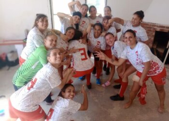 Alumni derrotó ayer a Newbery con tres goles de Aldana Honores