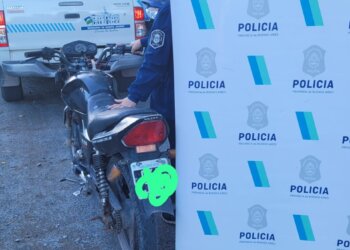Secuestro de una moto en Villa Cacique