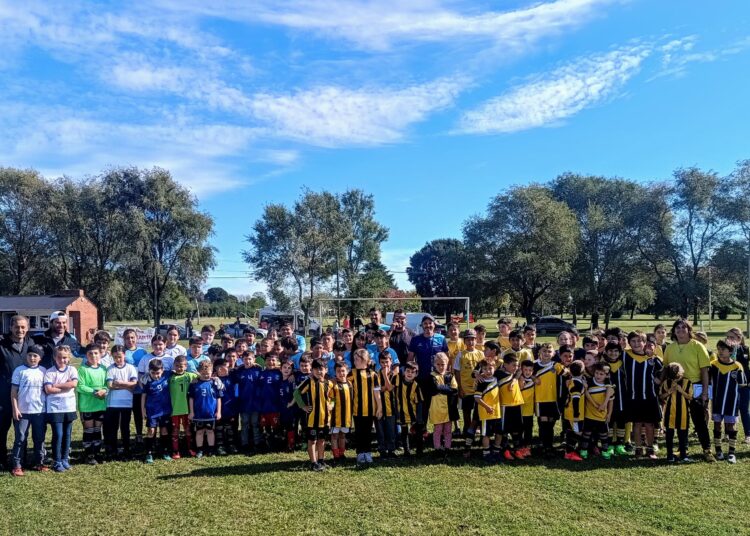 Se desarrolló el Encuentro de Fútbol Infantil en Tedín Uriburu