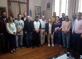 Entrega de subsidios a distintas instituciones de la comunidad