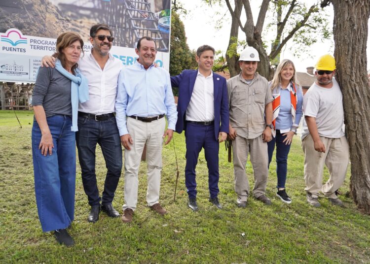 El gobernador Axel Kicillof recorrió obras en ejecución en nuestra ciudad