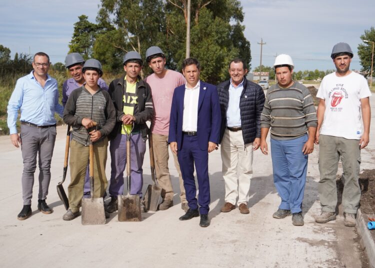 El gobernador Axel Kicillof recorrió obras en ejecución en nuestra ciudad