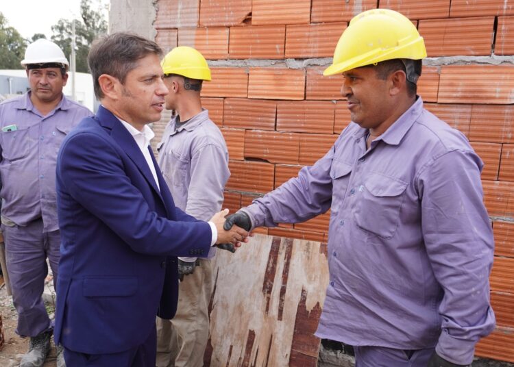 El gobernador Axel Kicillof recorrió obras en ejecución en nuestra ciudad