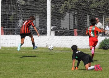 Juarense recibió a Velense, Argentino jugó en Tandil ante Juventud Unida