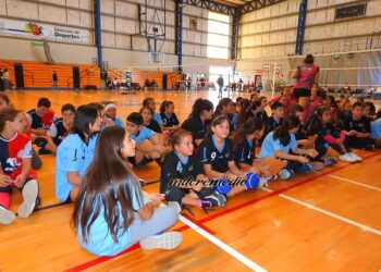 La Escuela Municipal realizó su 1er Encuentro de Mini Vóley