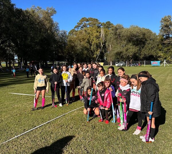 Juarense participó del Encuentro de Hockey de Los Cerros en Barker