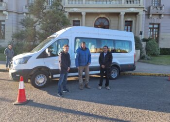 El municipio adquirió una nueva unidad combi para la Dirección General de Servicios