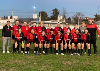 Juarense goleó a Santamarina por 6 a 1, Alexa Negrette convirtió 4 goles