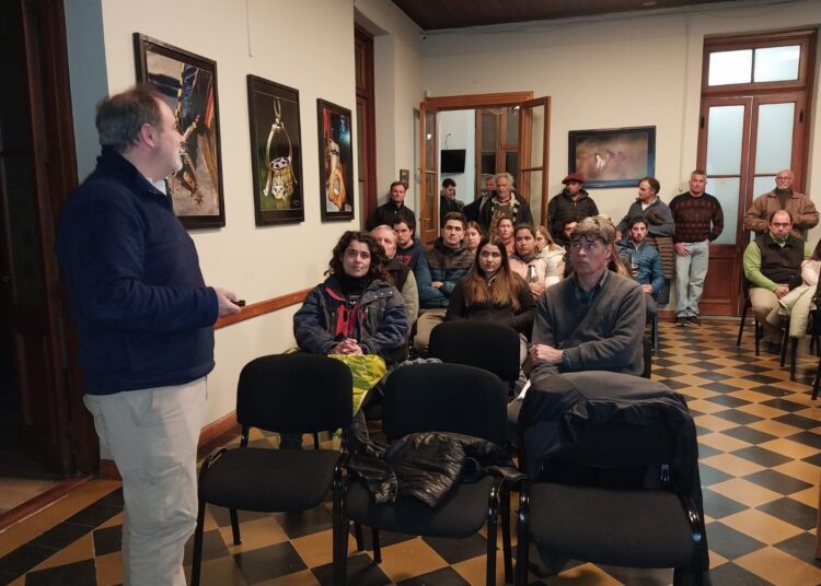 Excelente convocatoria tuvo la charla sobre sanidad bovina