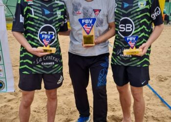 Nicolás Illia junto a Regidor campeones del Provincial de Beach Vóley