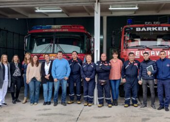 Encuentro entre funcionarios de Salud y Bomberos Voluntarios de Barker