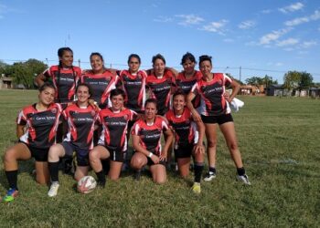 El equipo femenino de Onas Rugby recibe a siete clubes de la UROBA