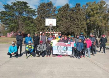 Más de veinte ciclistas cumpliero con el Cruce de Ruta 86-74 y Bicentenario